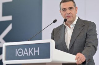 Ομιλία, στη Λάρισα, σε δύο ταμπλό